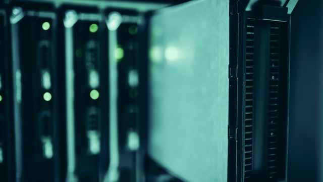 Server infrastructure for cloud workloads